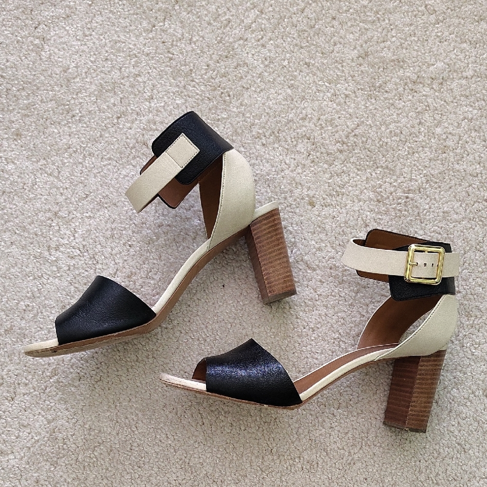 Chloé black and cream sandals
